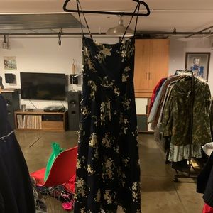 Never before worn Reformation dress. Size 6.